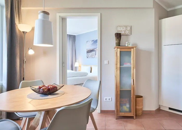 725, Seepark Apartment