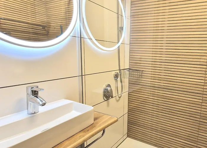 Apartment 725, Seepark